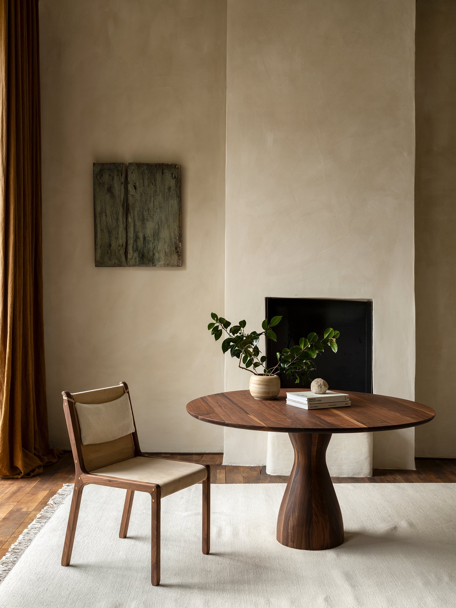 Ida chair and nova table