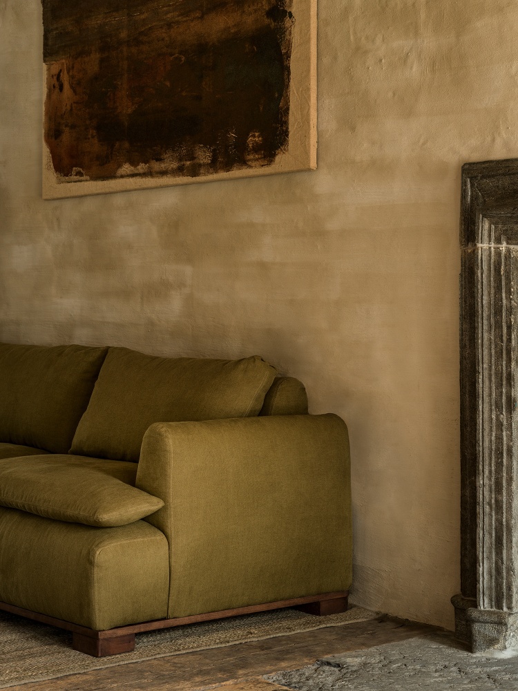Detail Magnus sofa by Collett and Victor